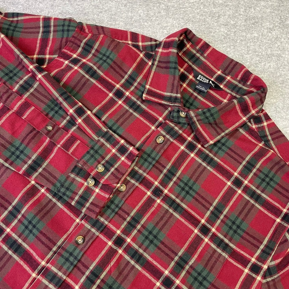 Eddie Bauer Mens XL Red Green Plaid Flannel Shirt  Button Down Casual Classic